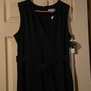 Black ladies jumpsuit. Shelby & Palmer, Brand new, still have tags in a size 16.